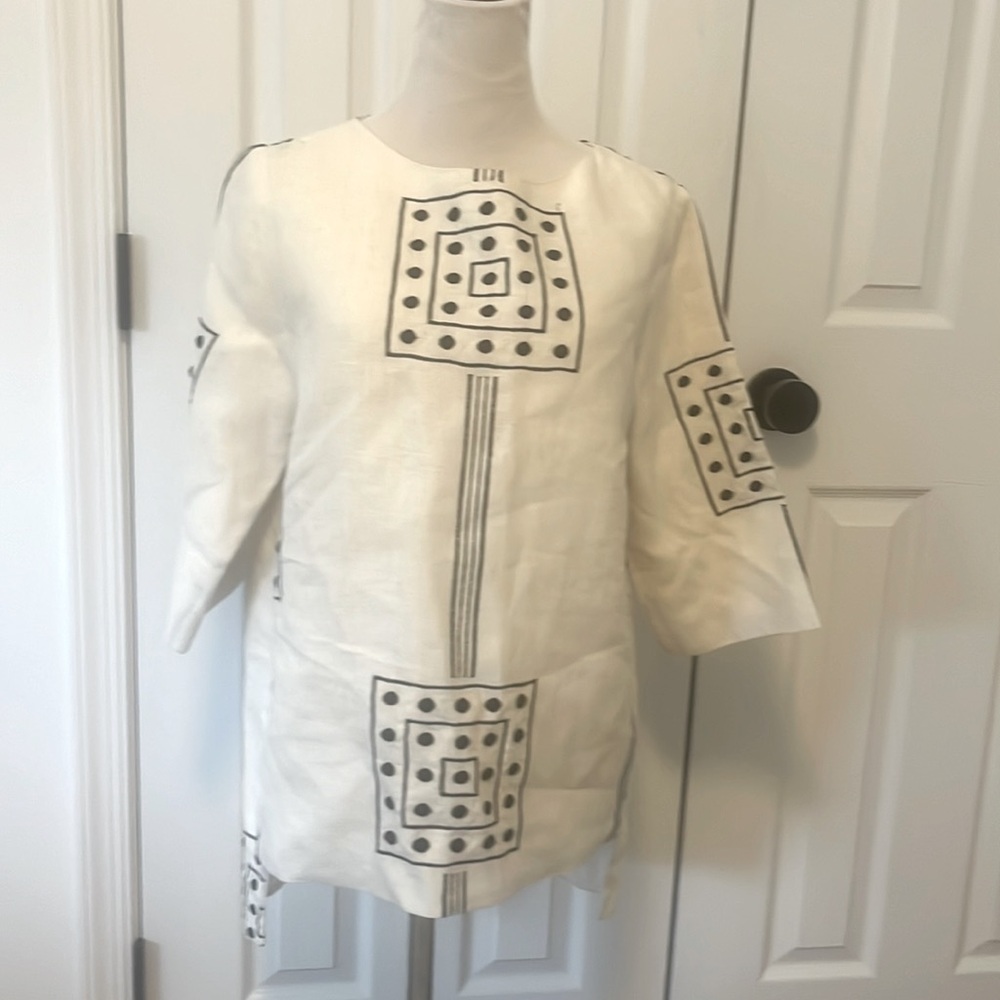 Lee Anderson tunic top